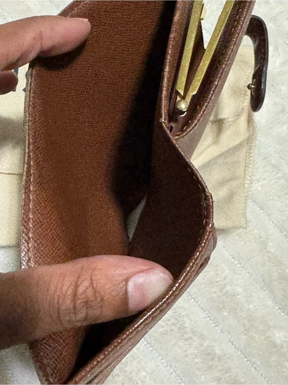 Louis Vuitton Porte Monnaie viennois kisslock monogram wallet VINTAGE